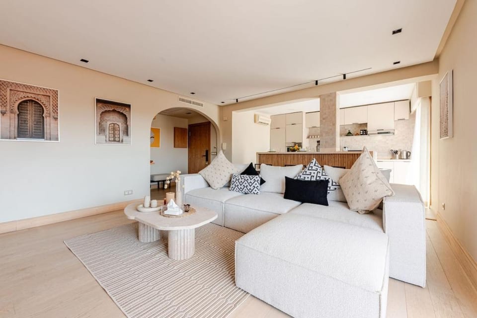 TV and multimedia, Living room, Seating area, air conditioner
