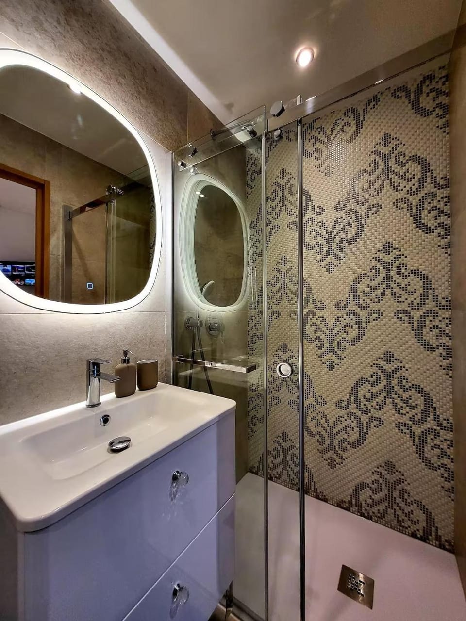 Shower, Bathroom