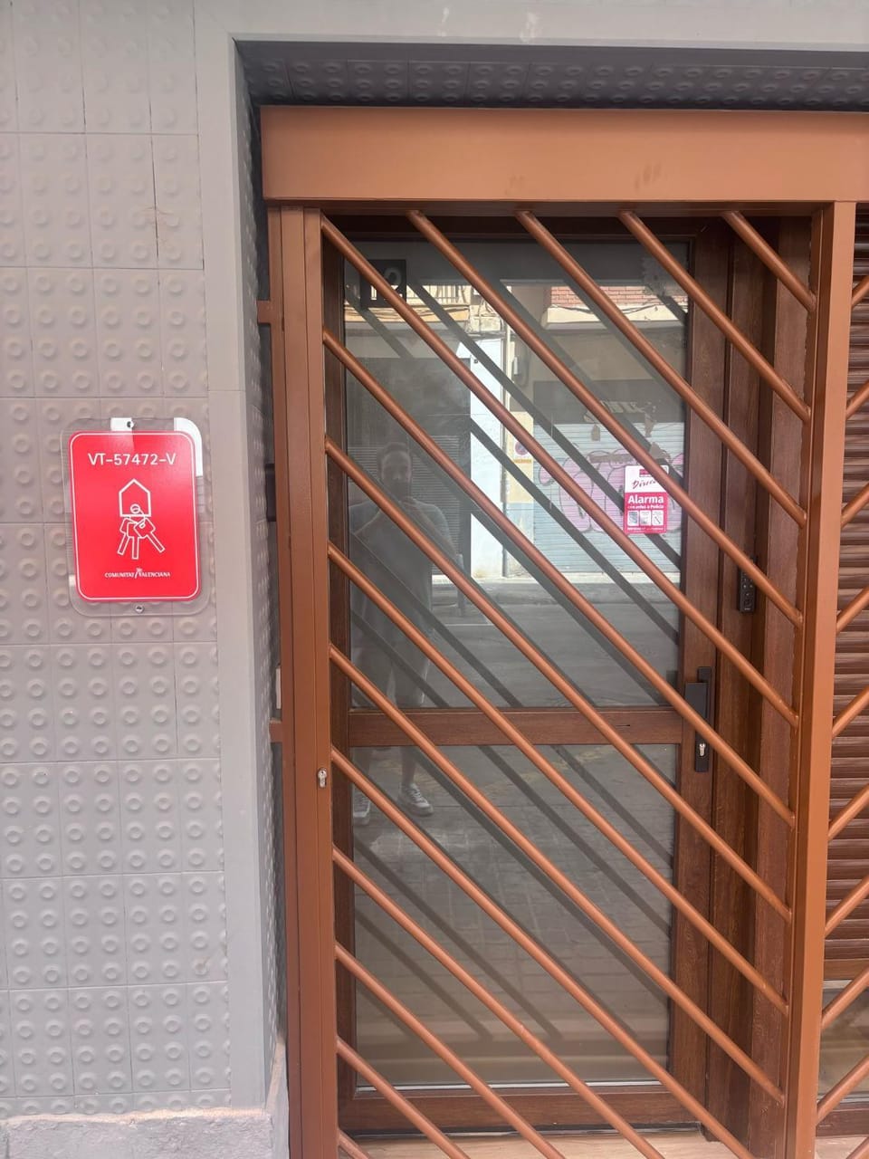 Facade/entrance