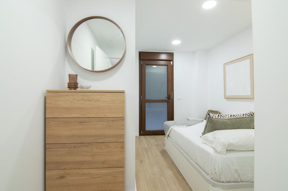 Bedroom, wardrobe