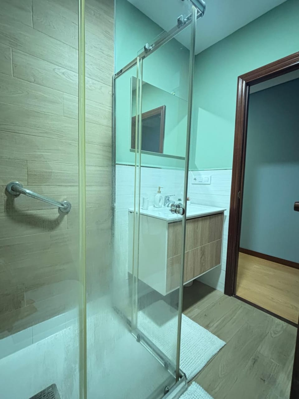 Shower, Bathroom