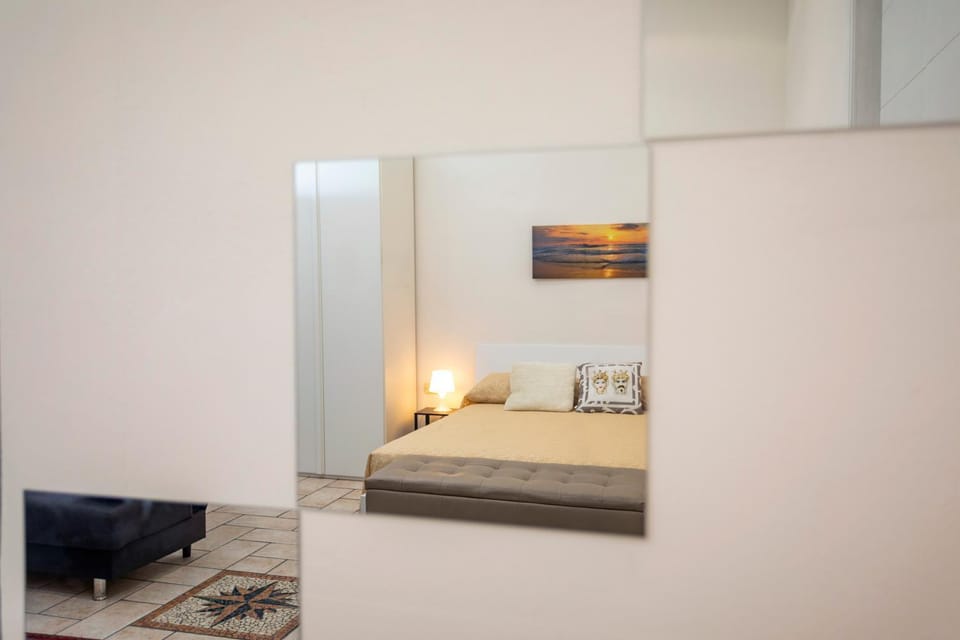 Living room, Bedroom