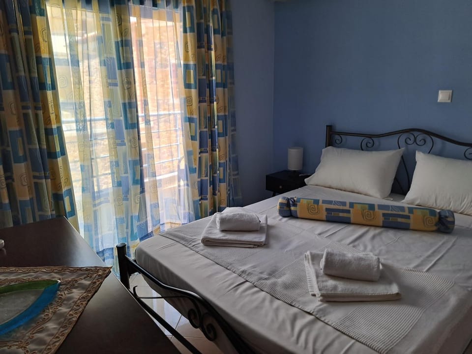 Luxury city home with sea views Apartment in Lasithi