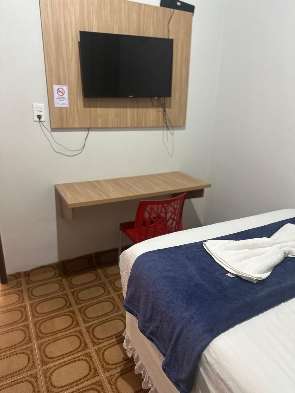 Bed, Photo of the whole room