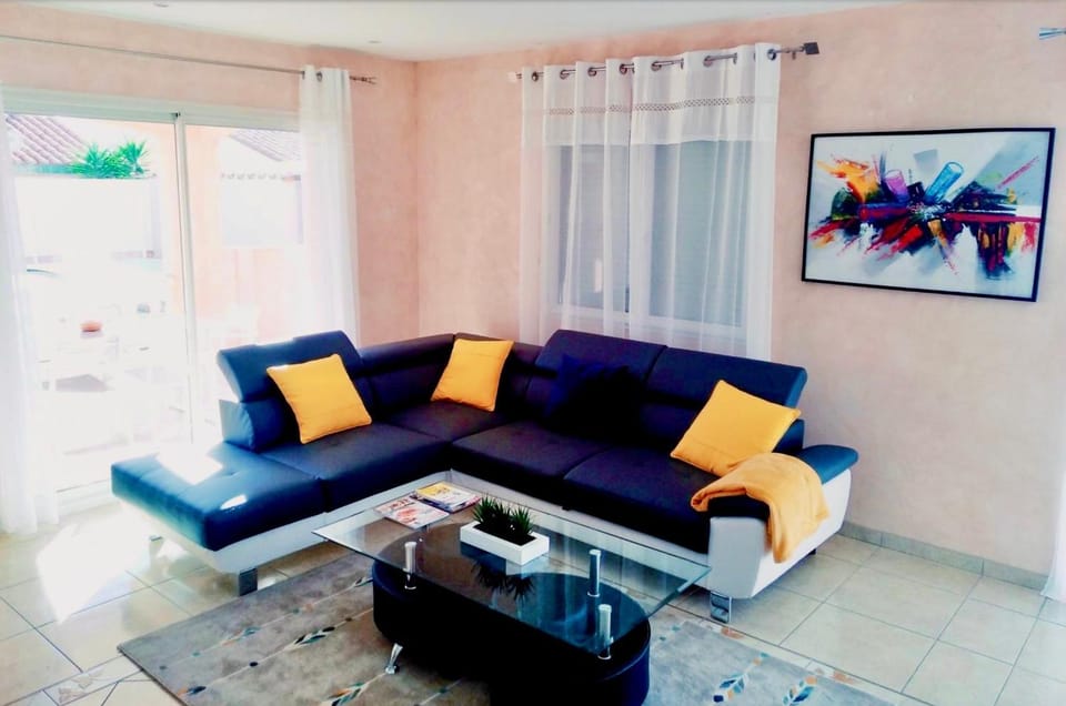 Maison avec piscine LATOUR BAS ELNE 8 couchages Villa in Saint-Cyprien