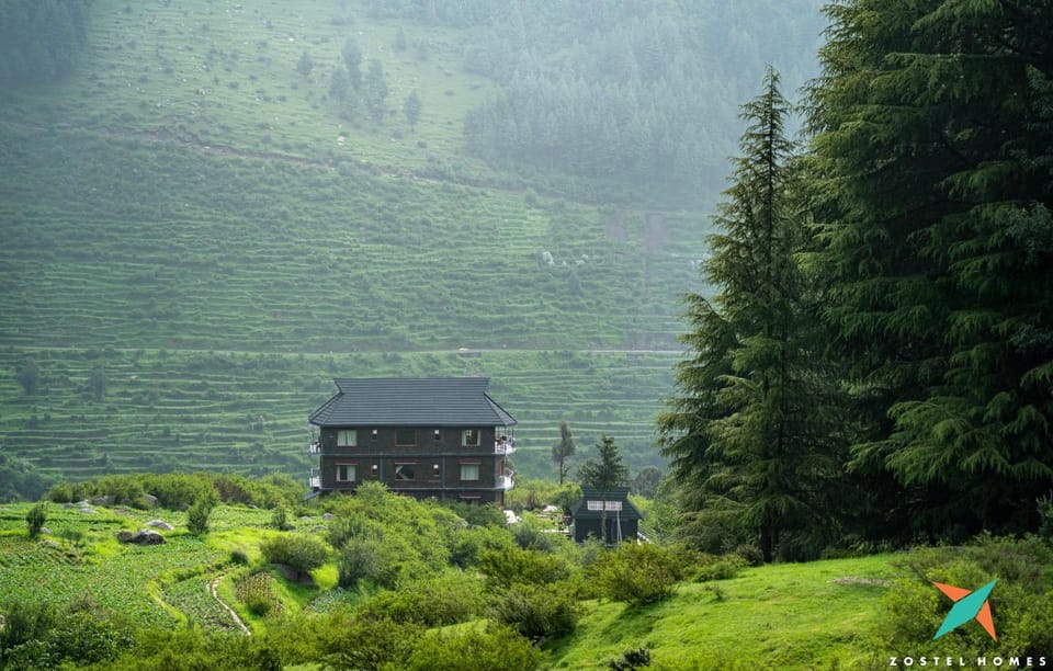 Property building, Natural landscape, Mountain view
