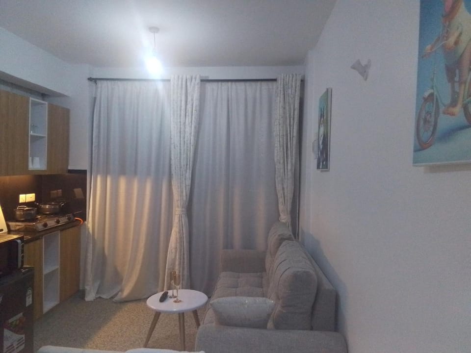 Furnished studio apartment - Nairobi, Kenya Bed and Breakfast in Nairobi County