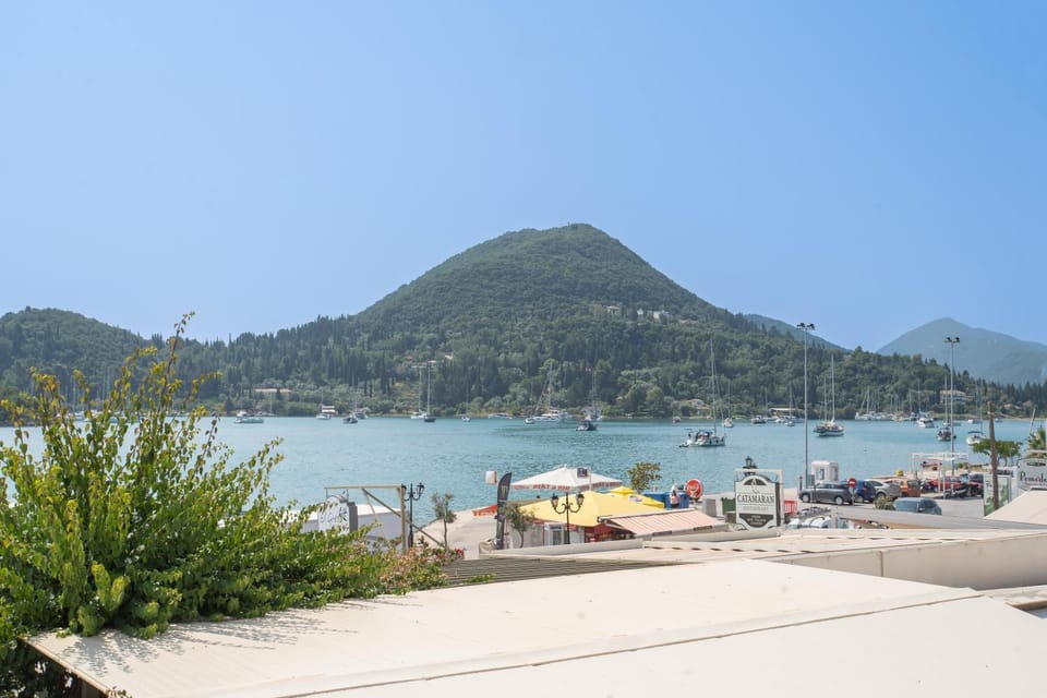 Day, Natural landscape, Beach, Mountain view, Sea view