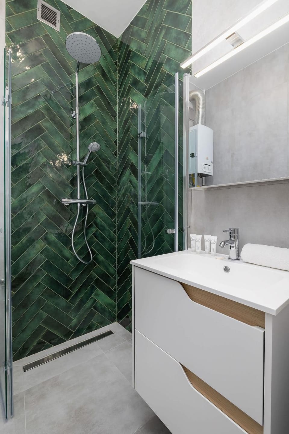 Shower, Bathroom