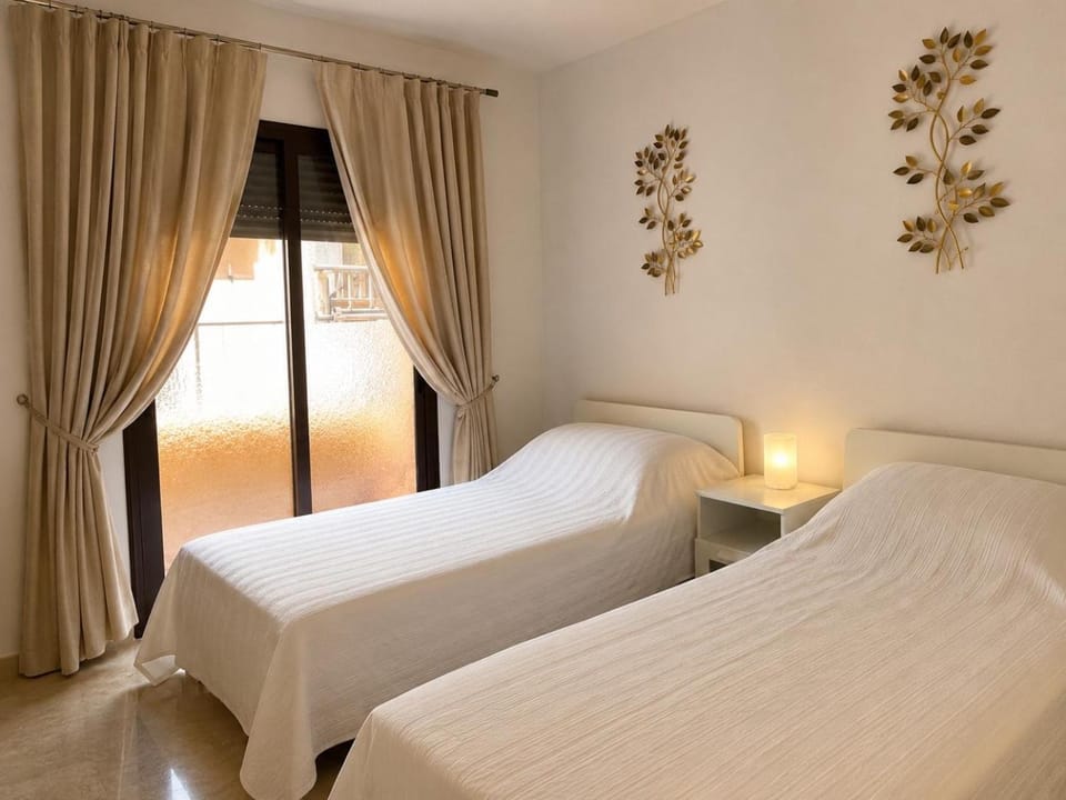 2 bedrooms sea view apartments in La Duquesa Apartment in Costa del Sol