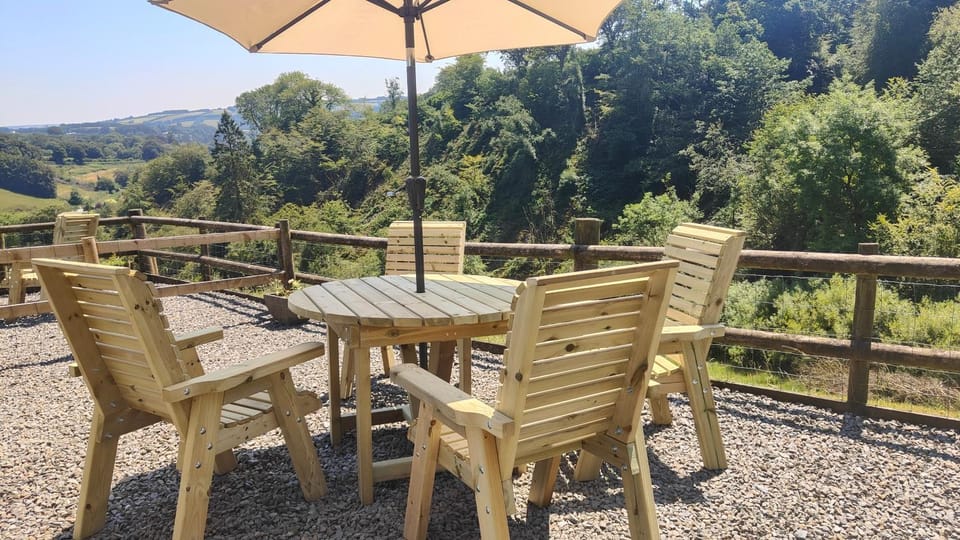 Patio, Natural landscape, View (from property/room), Balcony/Terrace