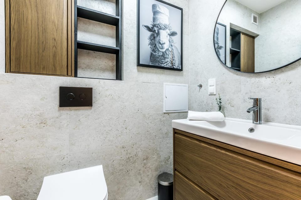 Toilet, Bathroom