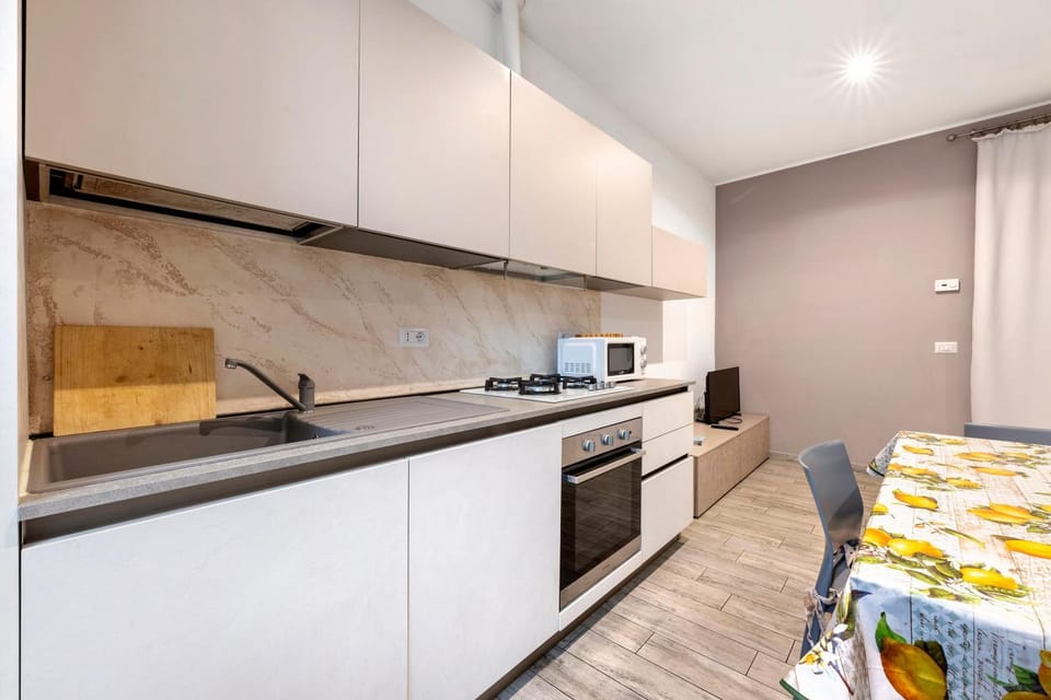 Property building, Kitchen or kitchenette, Living room