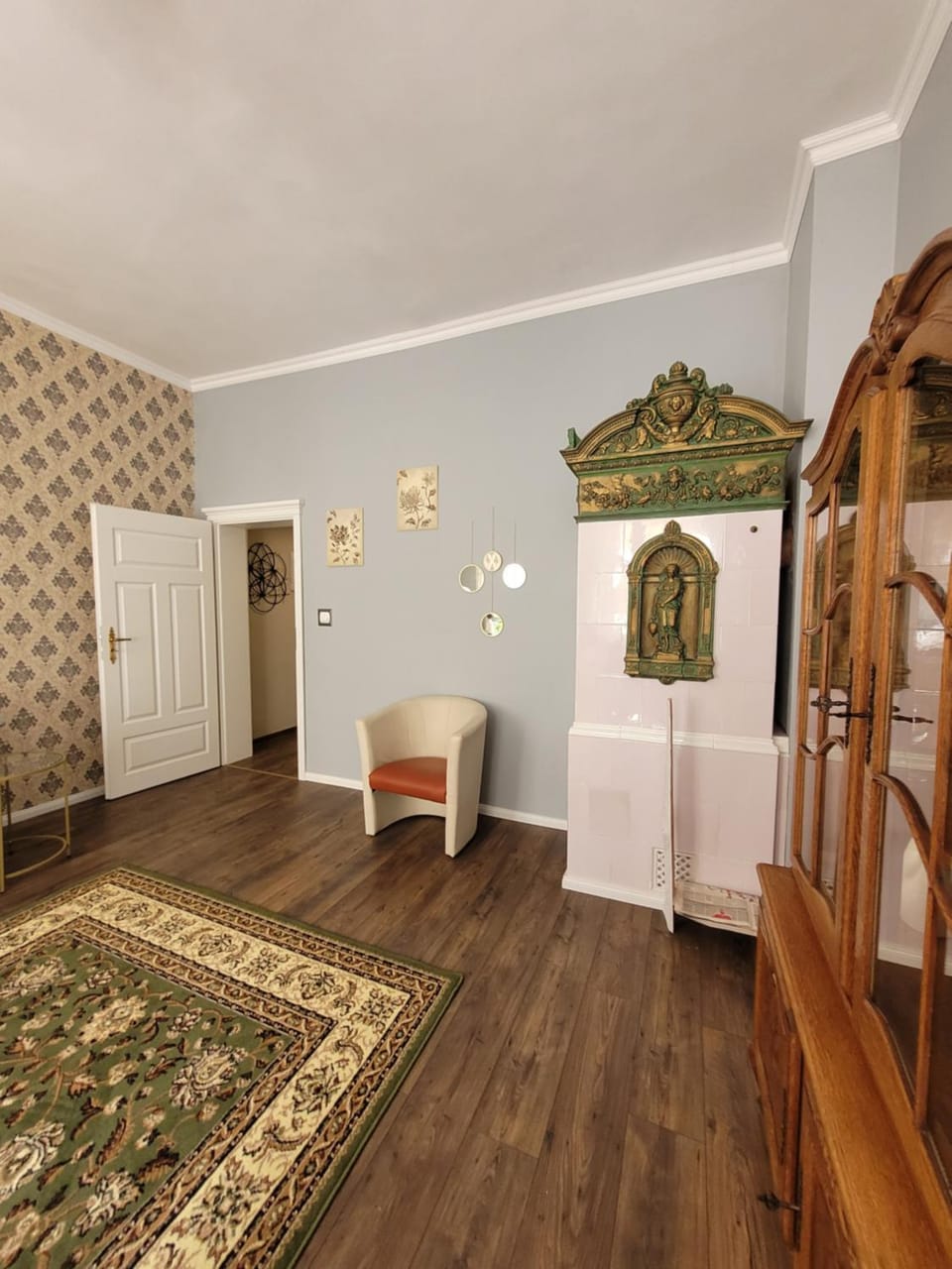 Living room, Photo of the whole room, Seating area, Bedroom