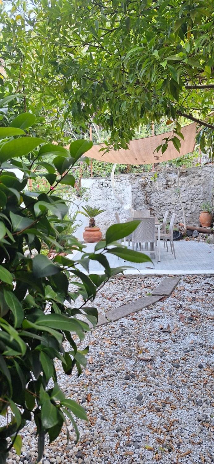 La Quiete garden Apartment in Canneto
