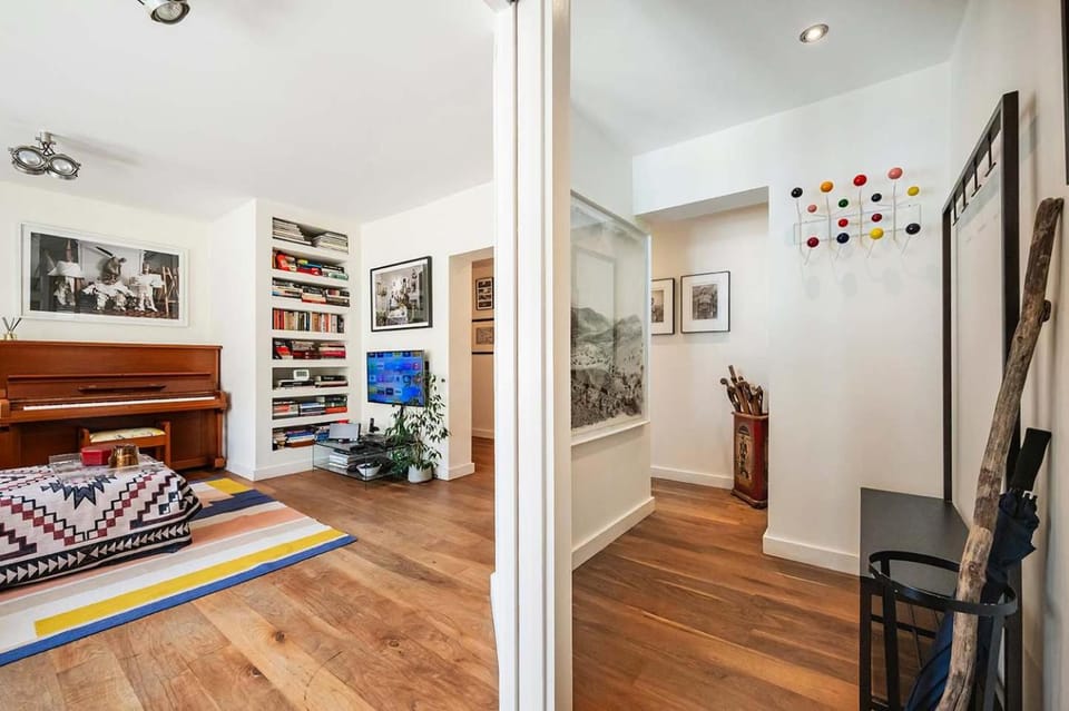 The Writers Light- 2 bed Shoreditch Apartment in London Borough of Hackney