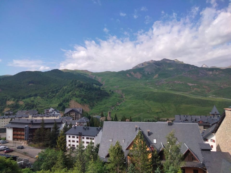 Ibón de Sarrato Apartment in Formigal