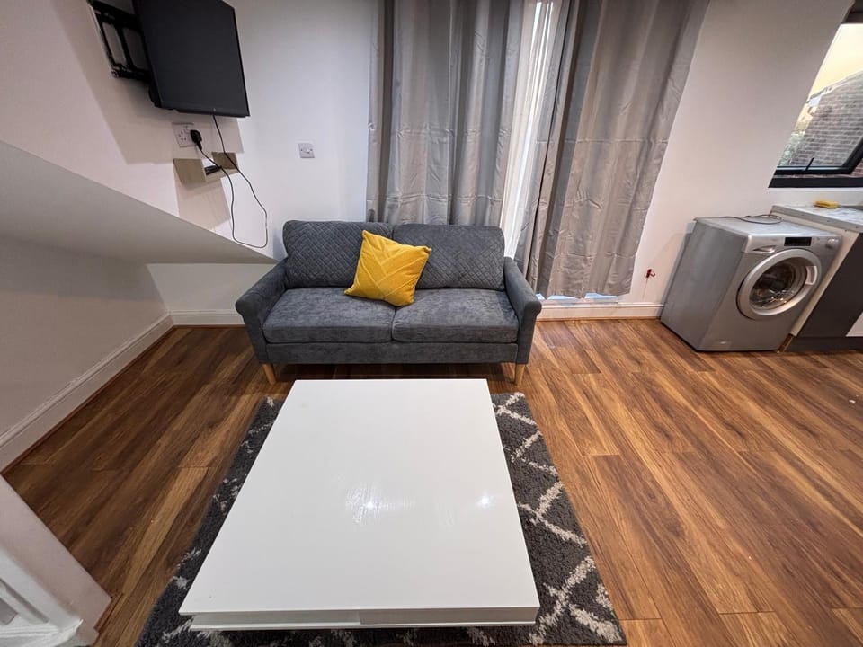 47a 2bedroom harrow central Apartment in Harrow