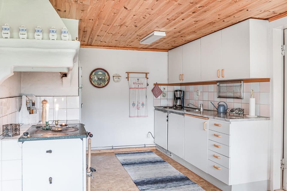 Coffee/tea facilities, Kitchen or kitchenette, oven, pet friendly, stove, toaster, kitchen