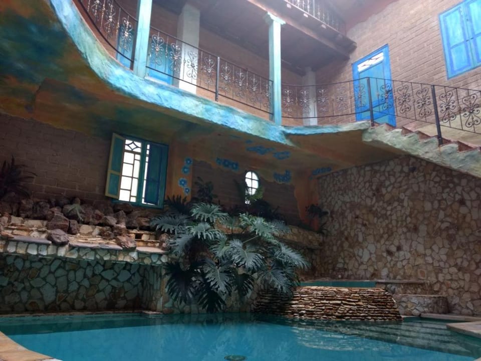 Swimming pool