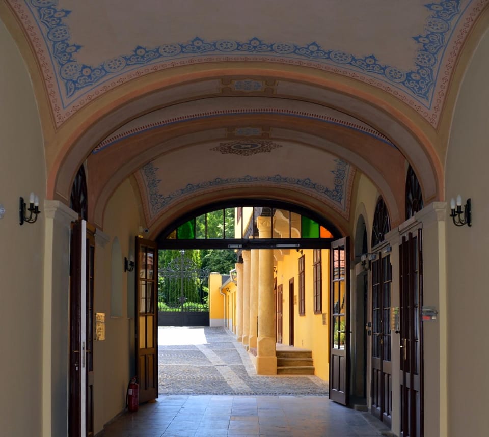 Facade/entrance, View (from property/room), Decorative detail, On site, Garden view