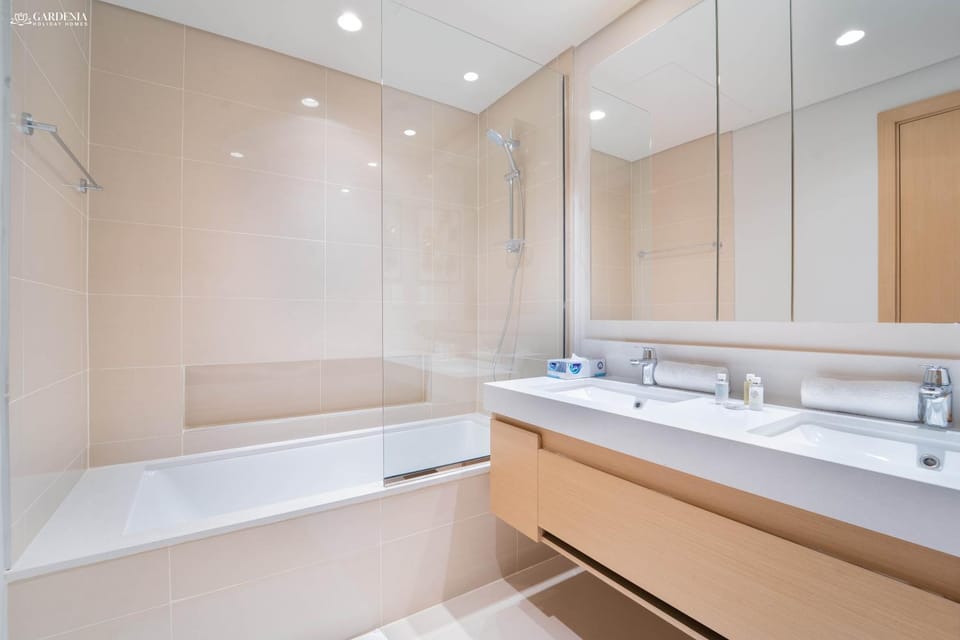 Shower, Bathroom, Bath, towels