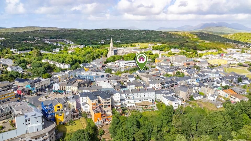 The Warehouse, Clifden House in Clifden