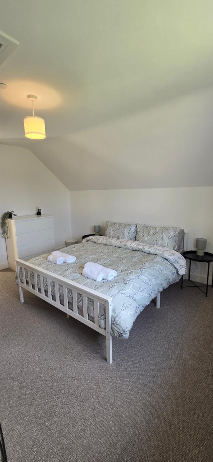 Ty Gwyn Cemaes - New Family Friendly Home House in Llanbadrig