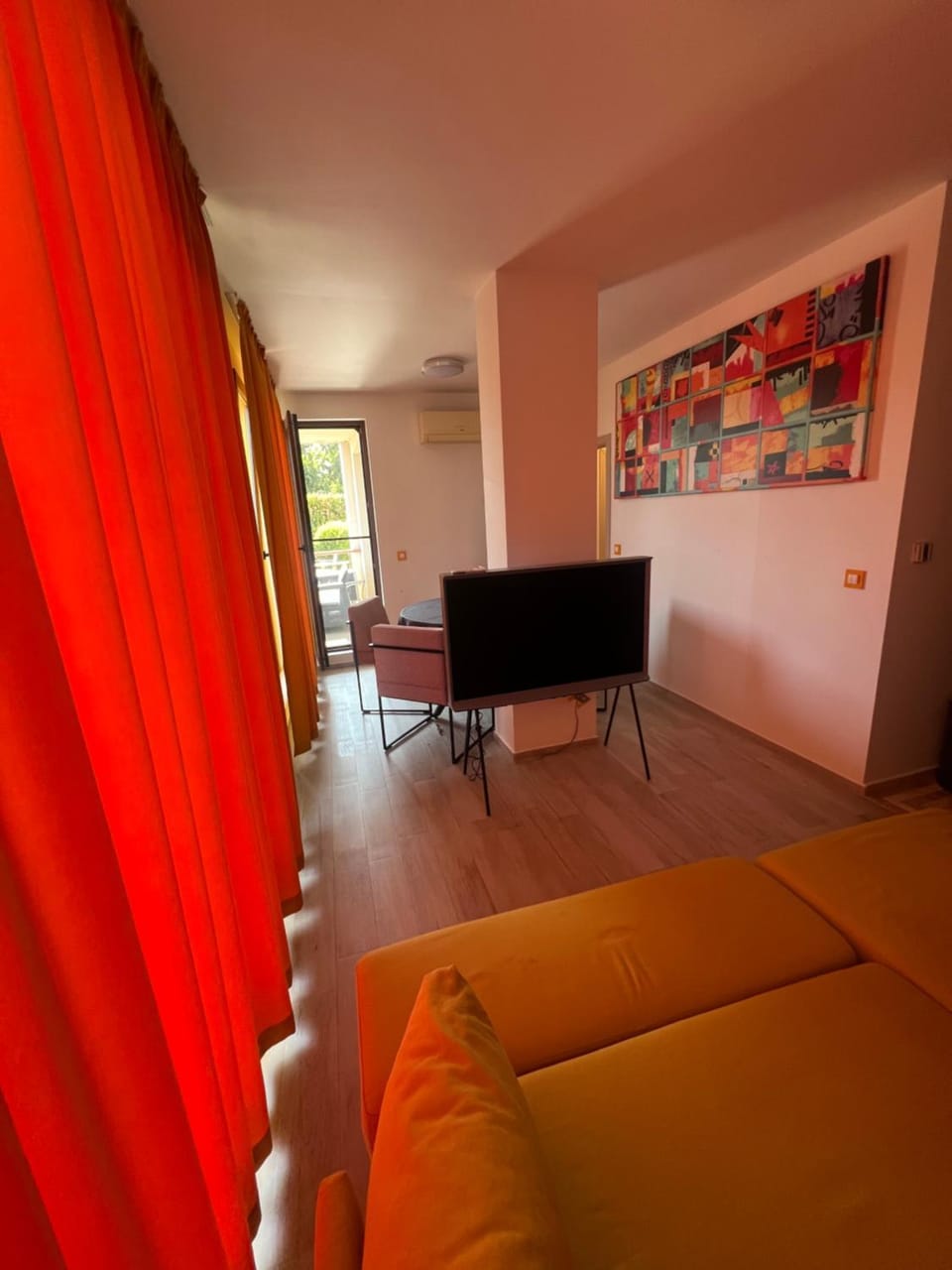 Арт апартмент 2 Apartment in Burgas