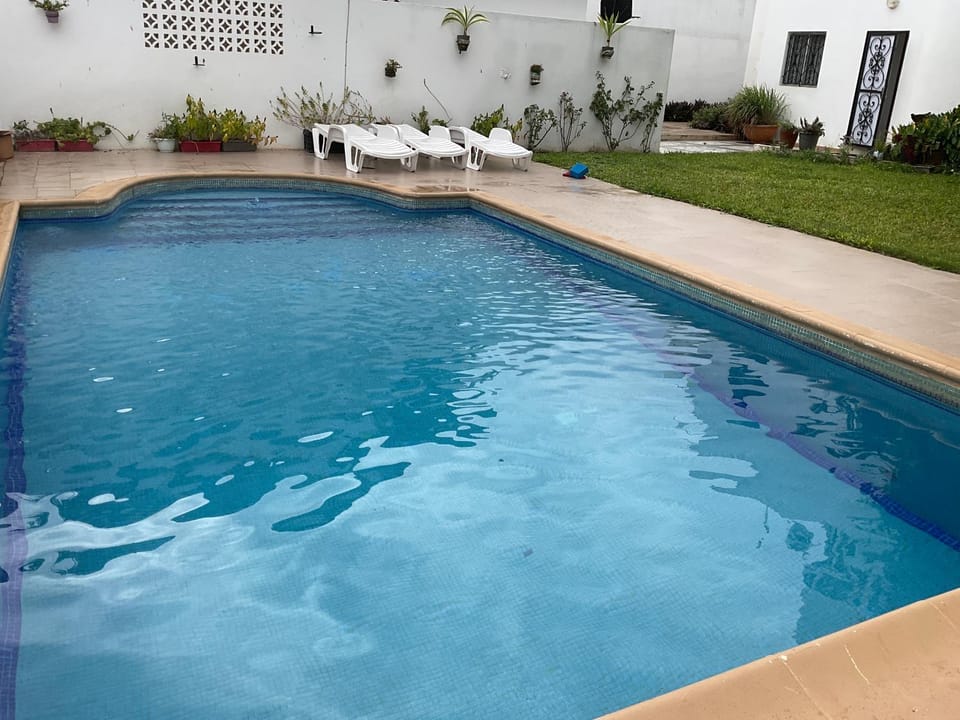 Swimming pool