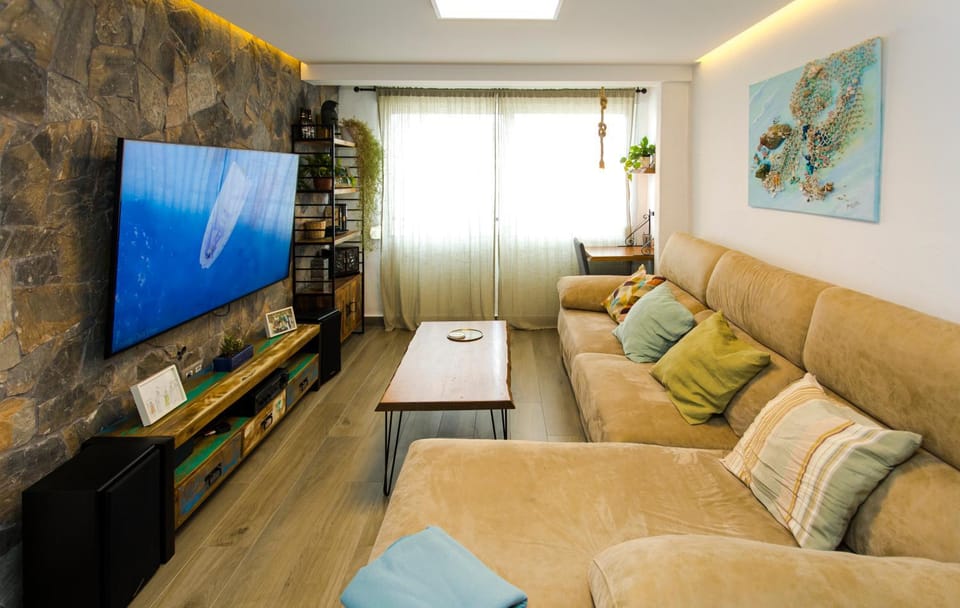 Communal lounge/ TV room, TV and multimedia, Living room