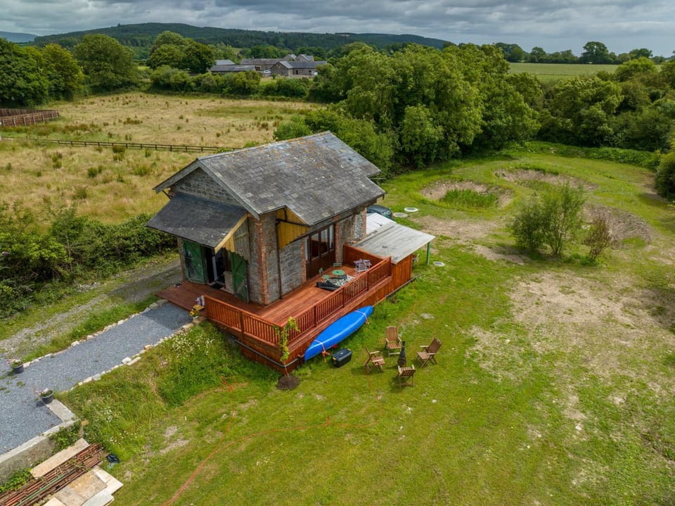 Property building, Natural landscape, Garden, Garden view