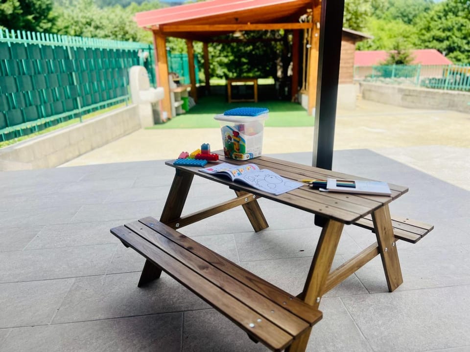Patio, Dining area