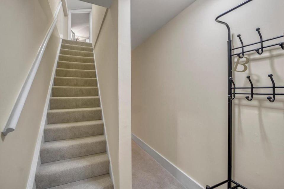 Parkside 3 Bed Apartment Hackney Apartment in London Borough of Hackney