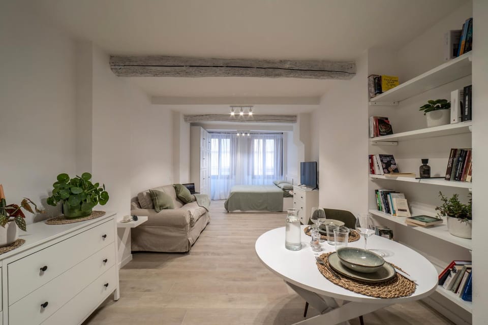 Library, Living room