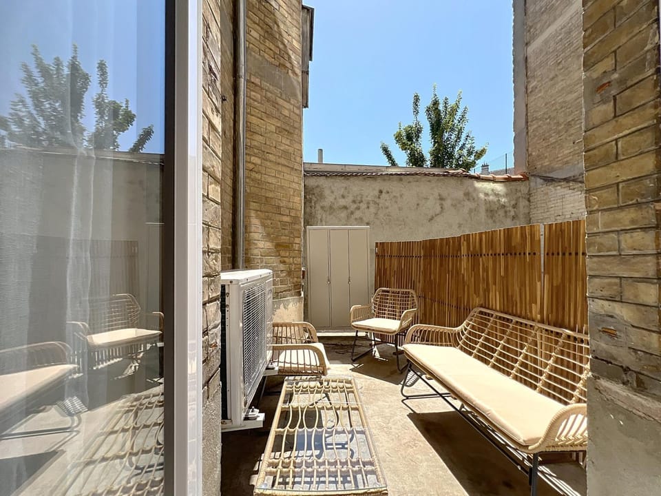 Patio, Balcony/Terrace