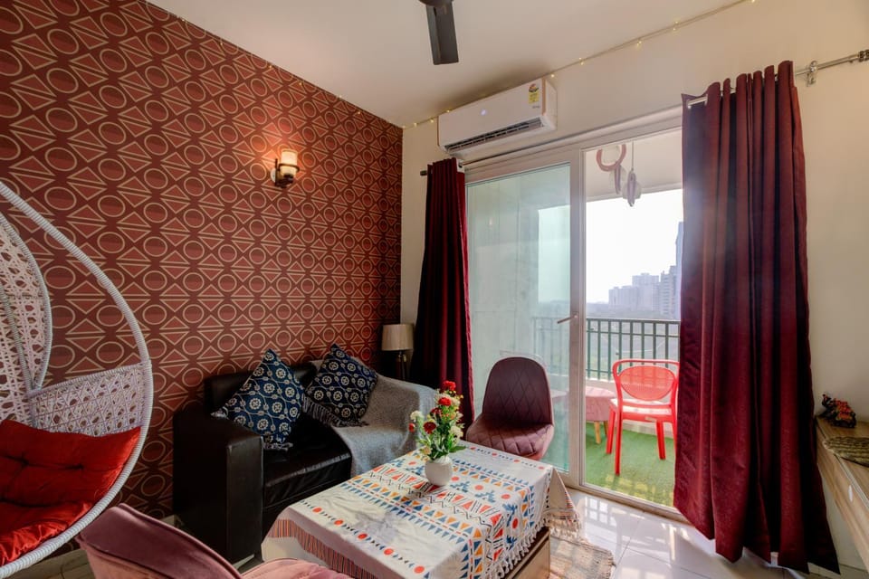 Whispering Willows by Royal rooms Apartment in Noida