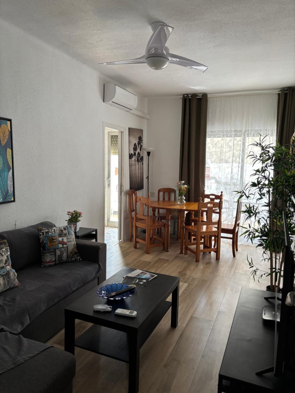 Dining area, air conditioner