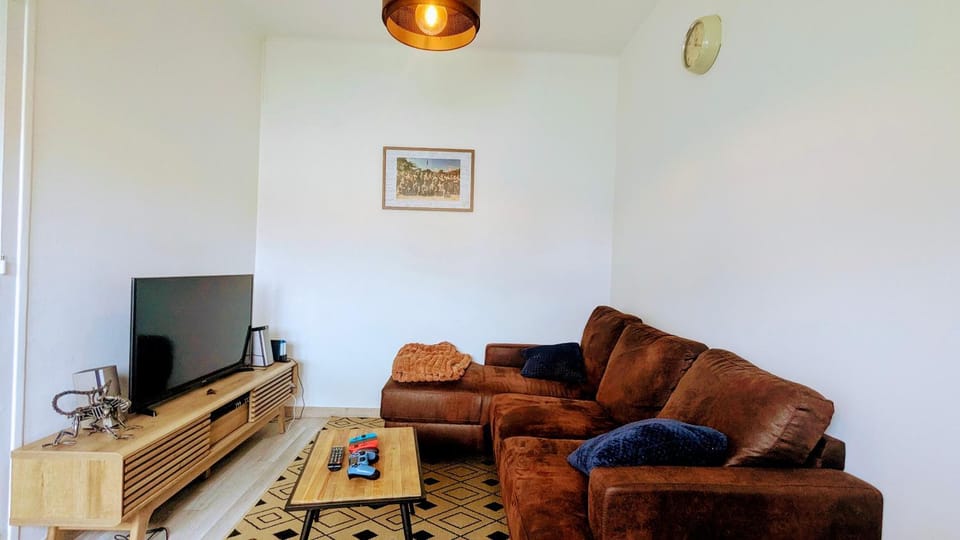 Trackside Loft 24h Le Mans Stay Apartment in Le Mans