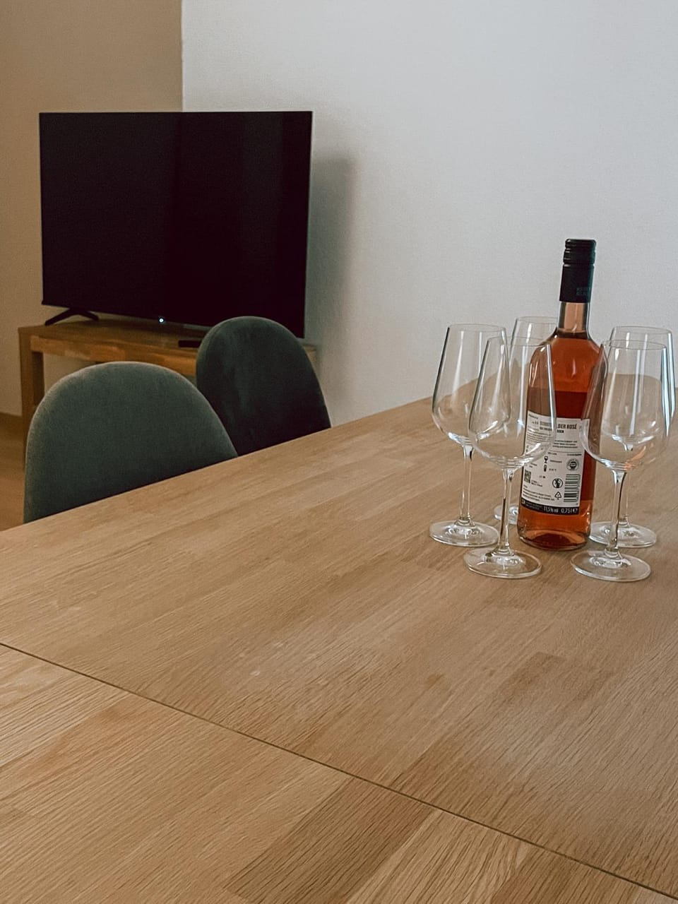 TV and multimedia, Dining area, Drinks