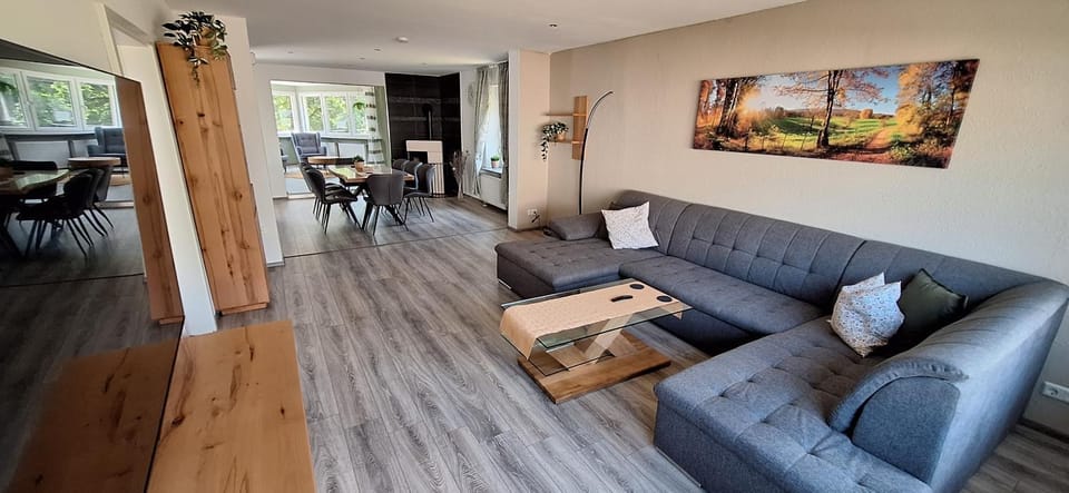 Living room, Seating area, Dining area