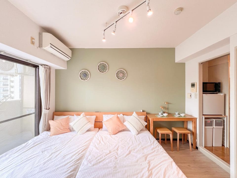 Bed, Photo of the whole room, Bedroom, air conditioner