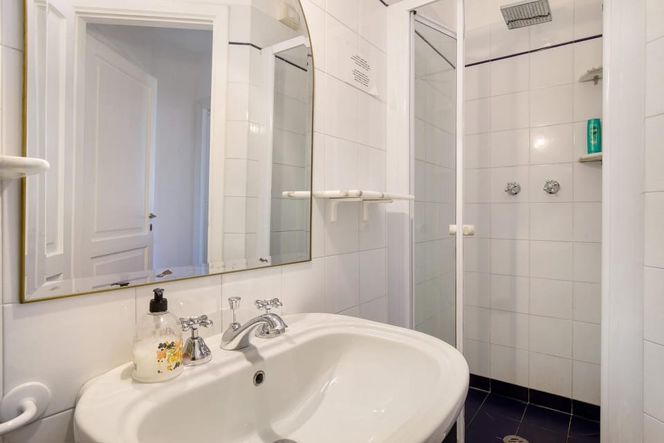 Bathroom, Living room