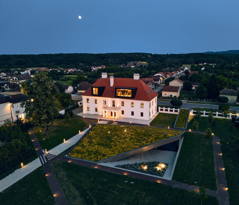 Property building, Bird's eye view