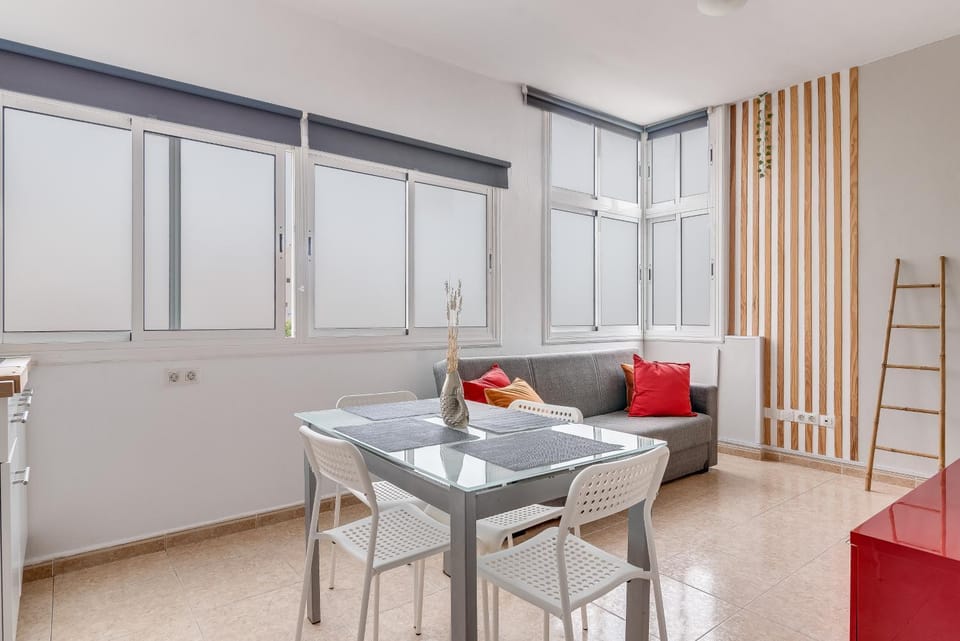 Home2Book Charming Rooftop Vibes Apartment Apartment in Comarca Norte