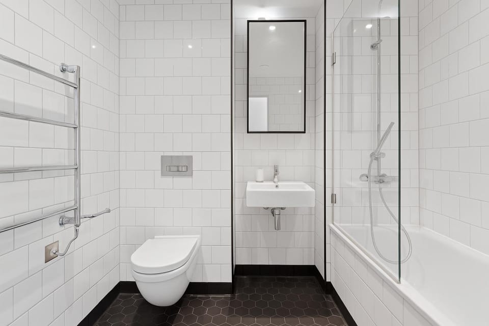 Shower, Toilet, Bathroom, Bath, towels