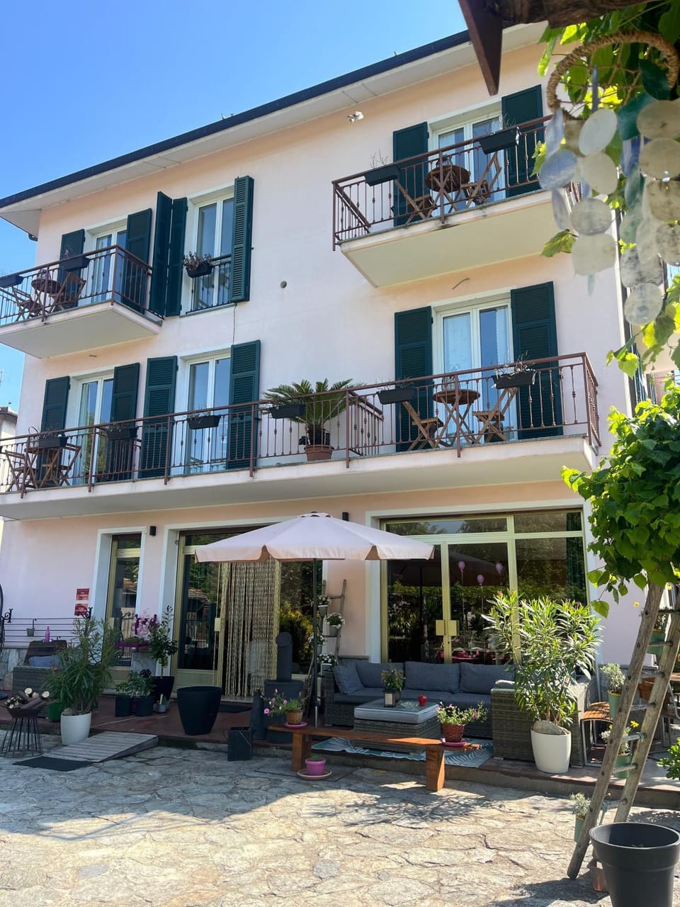 Hotel Momora Apartment hotel in Liguria