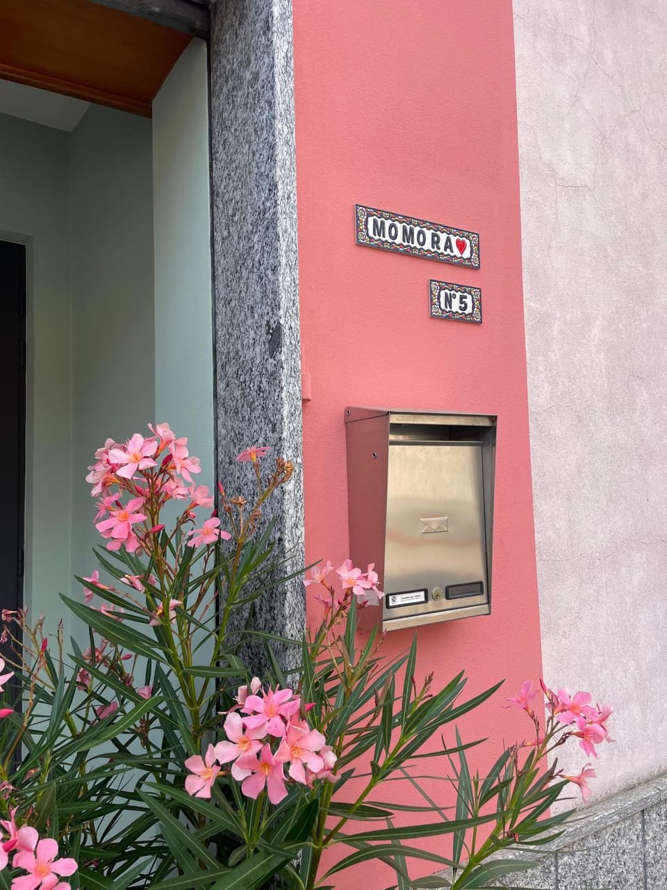 Day, Property logo or sign