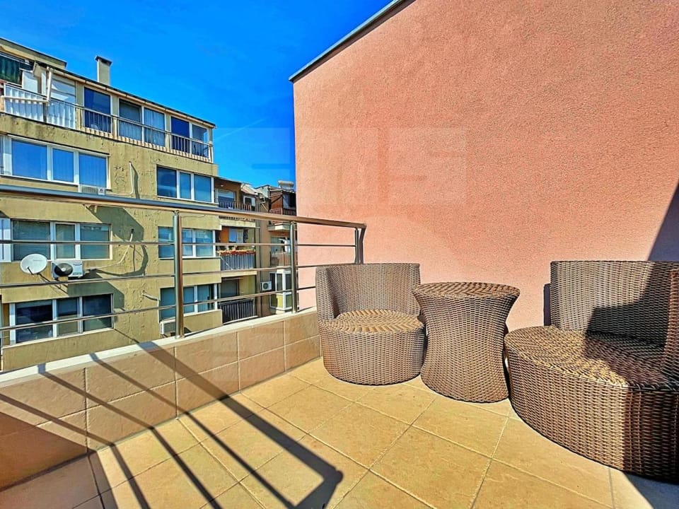 Sunny Cozy Retreat Big Balcony Apartment in Varna
