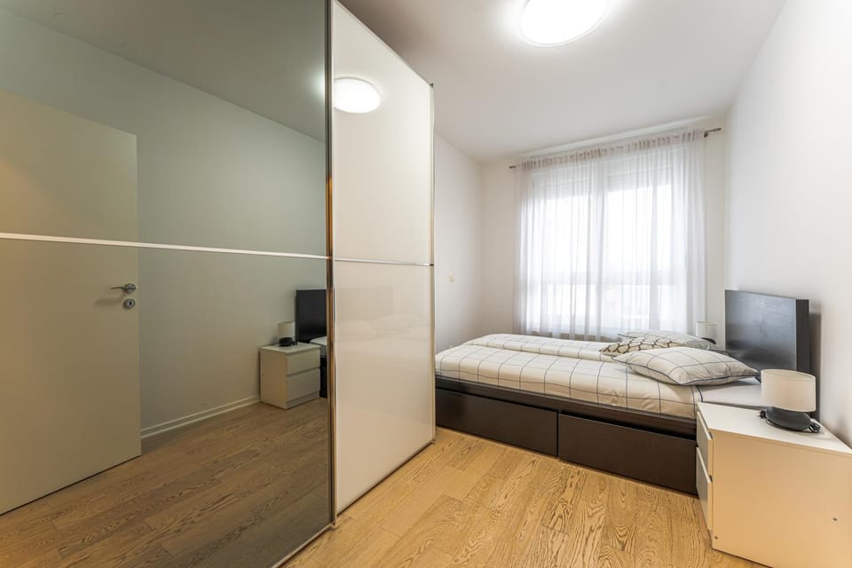 Bed, View (from property/room), Photo of the whole room, Bedroom, wardrobe